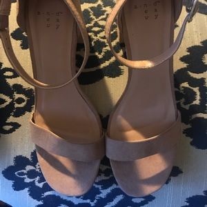 Target brand 8.5 heel